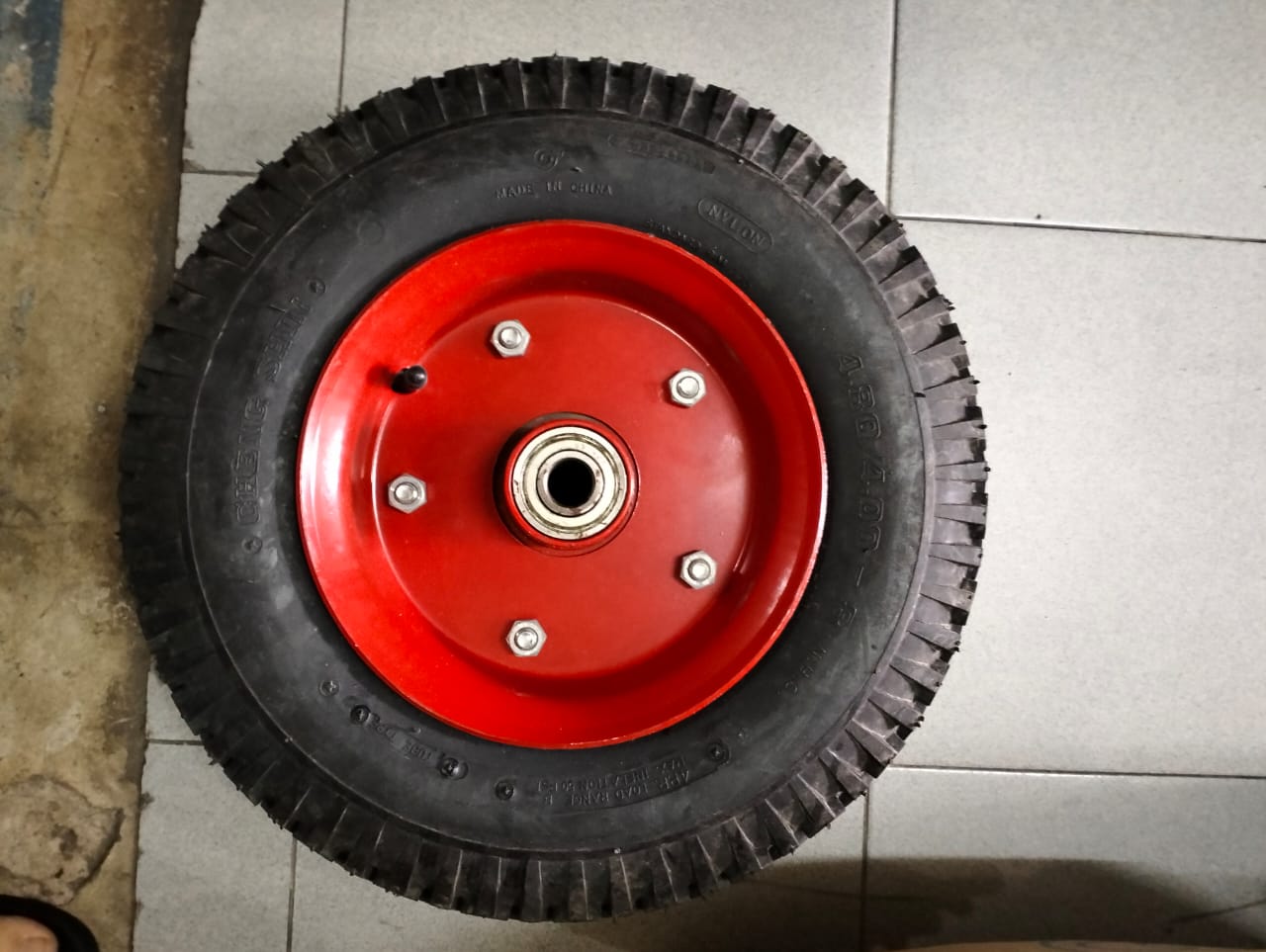 16” Dersheng Pneumatic Wheel (Diamond Shape)