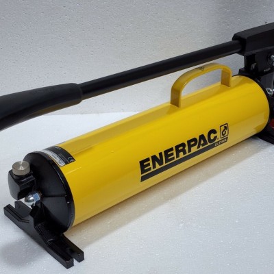 Enerpac P80 ULTIMA Steel Hydraulic Hand Pump