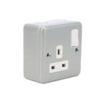 Metalclad Socket Outlet,  Single,  13A, 230-240 VAC MK Model : 2977