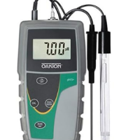 Oakton - WD-35613-52 pH 5+ Handheld Meter with pH Probe